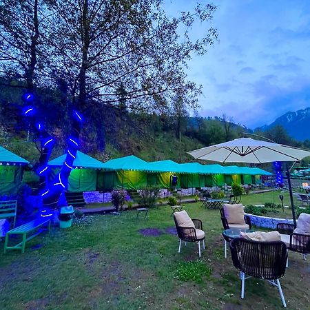 Himalayan Riverside Swiss Cottage Tents, Manali Exteriör bild